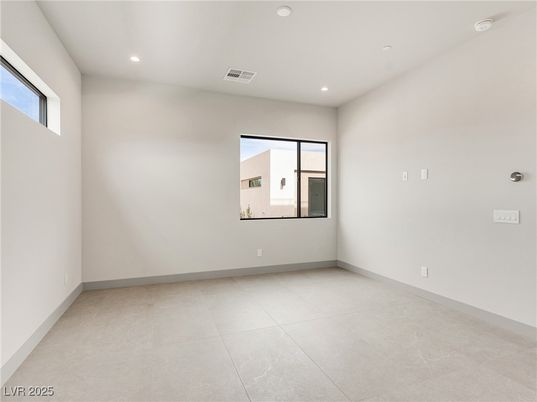 Empty room, Interior, Recessed Lighting