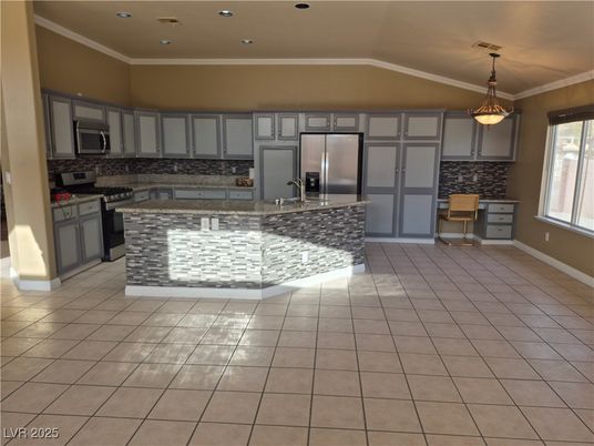 Interior, Kitchen, Pendant Lights, Recessed Lighting, Stainless Steel Appliances