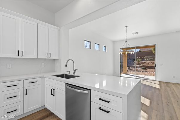 Interior, Kitchen, Pendant Lights, Wood Texture Flooring