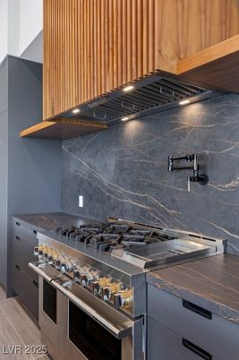 Interior, Kitchen, Marble Walls, Stainless Steel Appliances