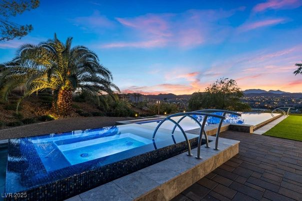 Exterior, Hot Tub, Pool