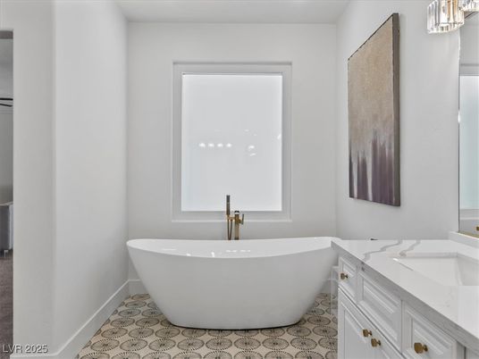 Bathroom, Free Standing Baths, Interior