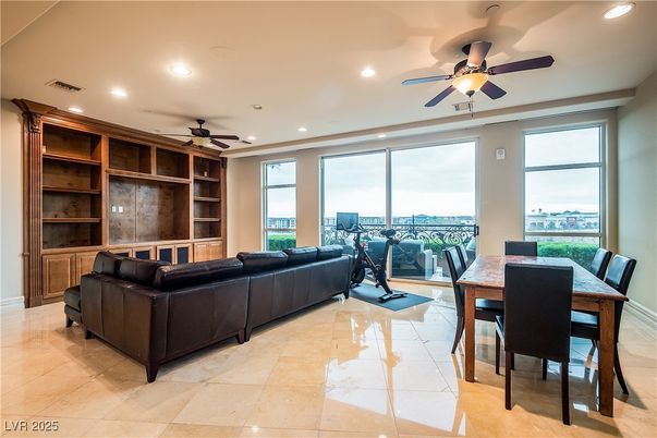Dining room, Fitness Equipment, Interior, Living room, Recessed Lighting