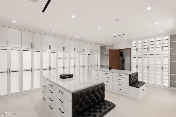 Interior, Recessed Lighting, Walk-in Closets