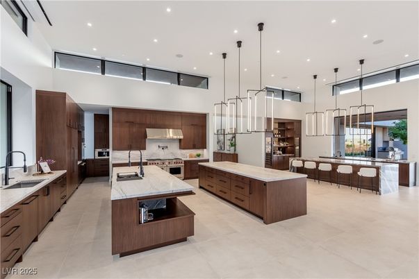 Interior, Kitchen, Pendant Lights, Recessed Lighting, Stainless Steel Appliances