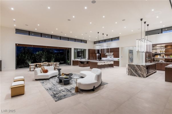 Interior, Kitchen, Living room, Pendant Lights, Recessed Lighting, Stainless Steel Appliances