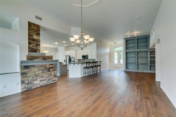 Chandelier, Dining room, Interior, Kitchen, Pendant Lights, Recessed Lighting, Wood Texture Flooring