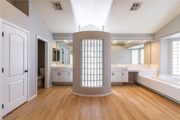 Bathroom, Interior, Recessed Lighting, Wood Texture Flooring