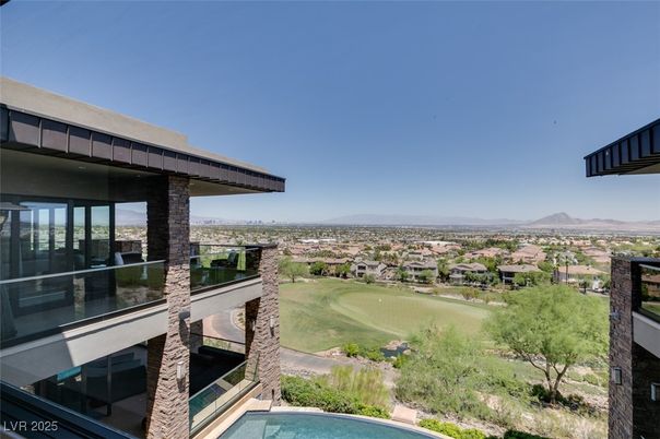 Exterior, Pool, Other
