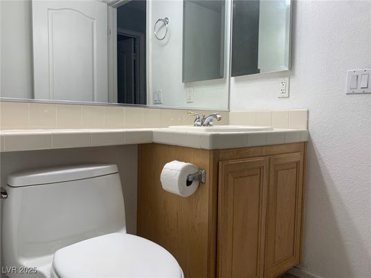 Bathroom, Interior, Tile Countertops