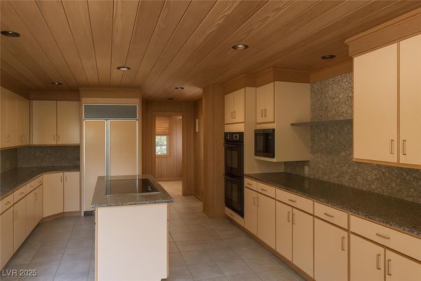 Interior, Kitchen, Recessed Lighting, Wooden Ceilings