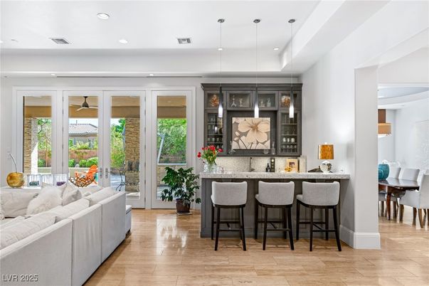 Interior, Pendant Lights, Recessed Lighting, Wood Texture Flooring