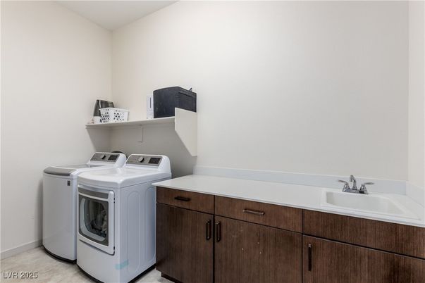 Interior, Washer