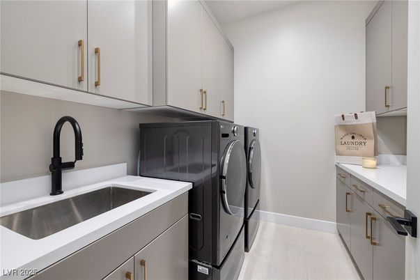 Interior, Washer