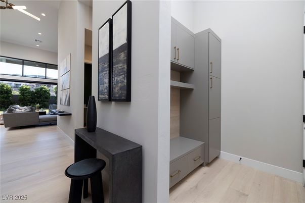 Interior, Recessed Lighting, Wood Texture Flooring