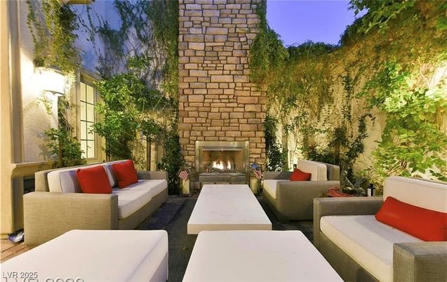 Exterior, Fireplace