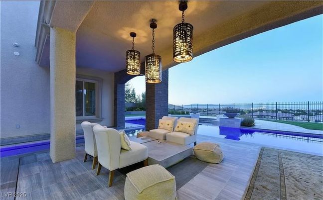 Exterior, Pendant Lights, Pool