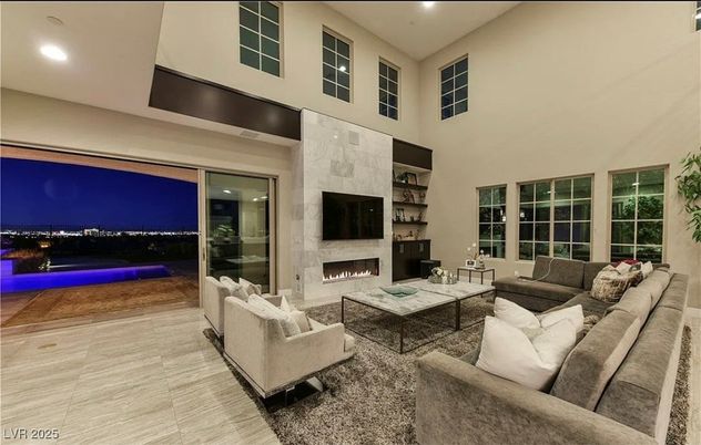Fireplace, Interior, Living room, Recessed Lighting