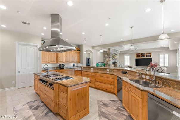 Interior, Kitchen, Pendant Lights, Recessed Lighting, Stainless Steel Appliances