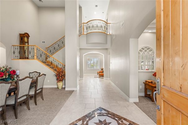 Dining room, Interior, Recessed Lighting