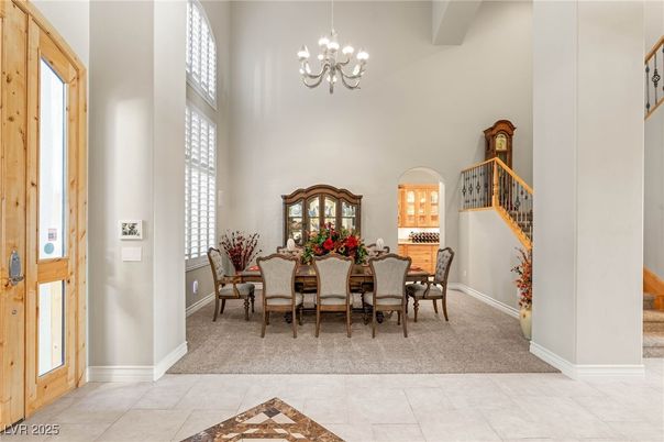 Chandelier, Dining room, Interior