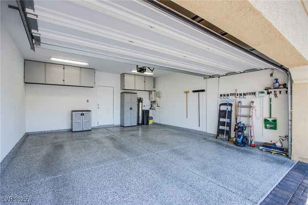 Garage, Interior