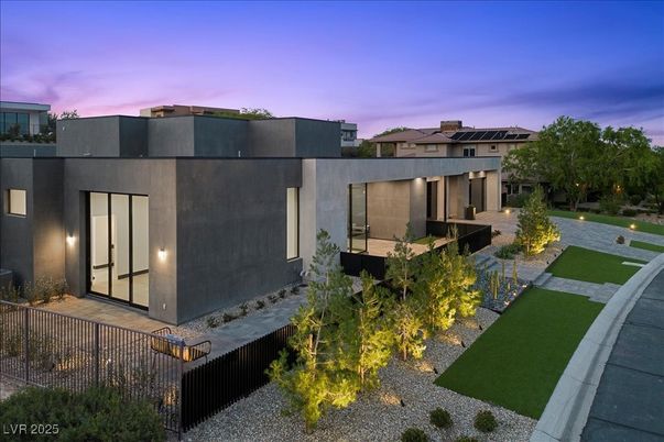 Exterior, Facade, Solar Panels, Modern