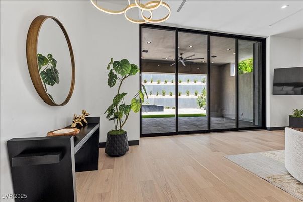 Interior, Pendant Lights, Recessed Lighting, Wood Texture Flooring