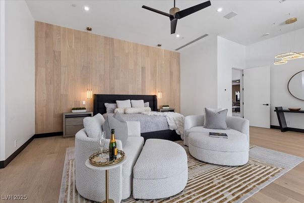 Bedroom, Interior, Living room, Pendant Lights, Recessed Lighting, Wood Texture Flooring