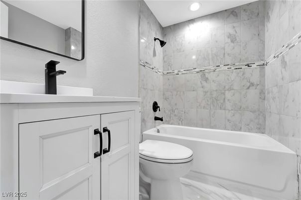 Bathroom, Interior, Marble, Marble Walls, Recessed Lighting
