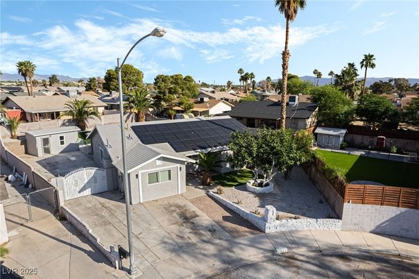 Exterior, Drone