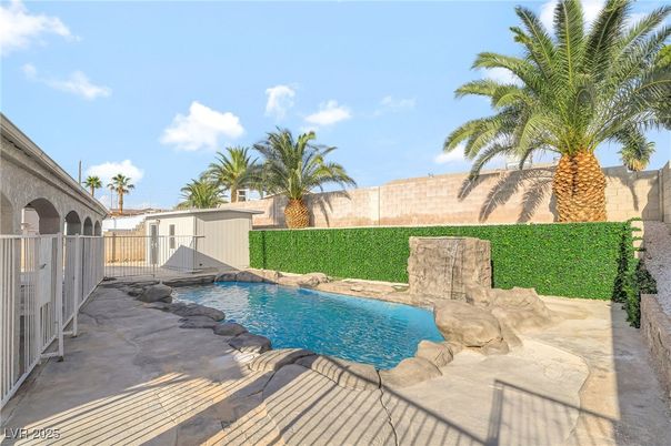 Backyard, Exterior, Pool