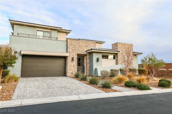 Attached, Exterior, Facade, Brick Facade, Modern
