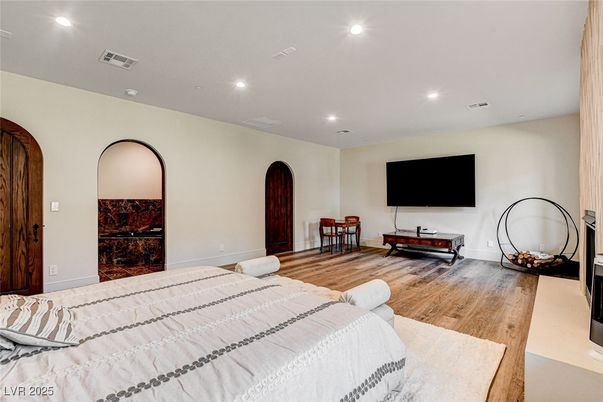 Bedroom, Interior, Recessed Lighting, Wood Texture Flooring