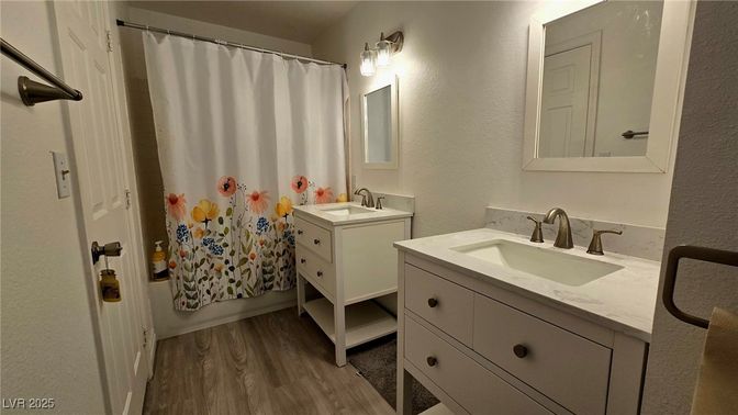 Bathroom, Dual Sink Vanities, Interior, Wood Texture Flooring