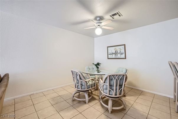 Dining room, Interior