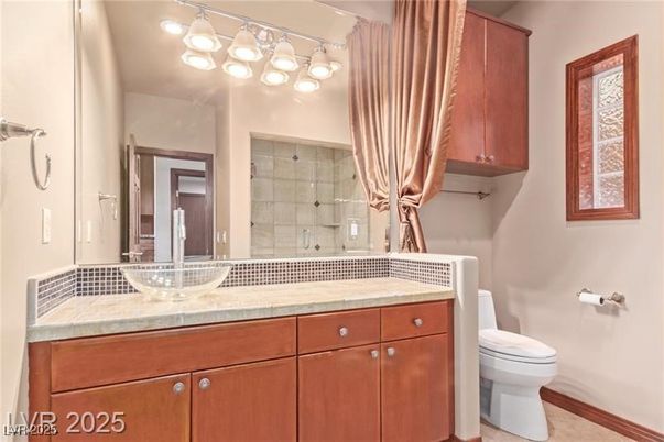 Bathroom, Interior, Tile Countertops