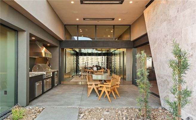 Dining room, Exterior, Recessed Lighting