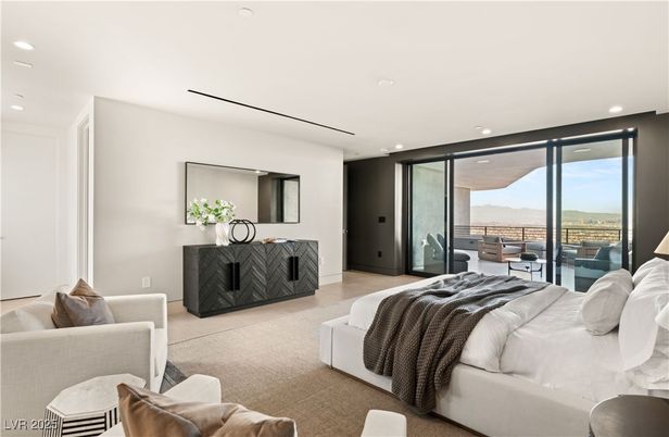 Bedroom, Interior, Living room, Recessed Lighting