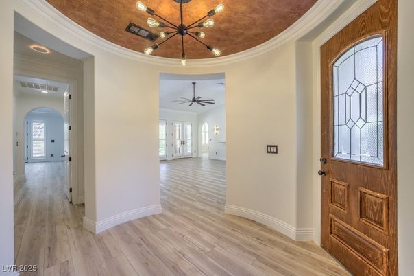 Interior, Pendant Lights, Recessed Lighting, Wood Texture Flooring