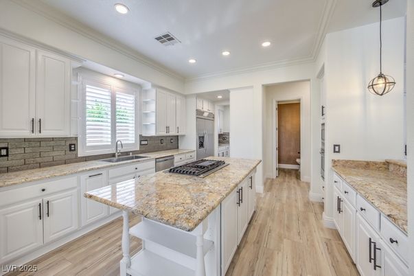 Interior, Kitchen, Pendant Lights, Recessed Lighting, Wood Texture Flooring