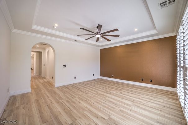 Empty room, Interior, Recessed Lighting, Wood Texture Flooring