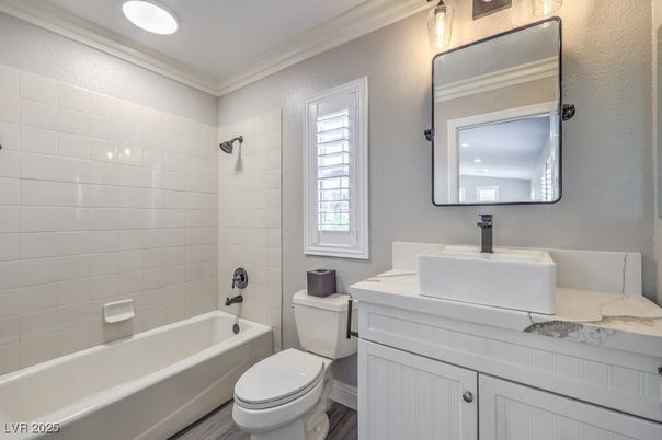 Bathroom, Interior, Recessed Lighting, Wood Texture Flooring