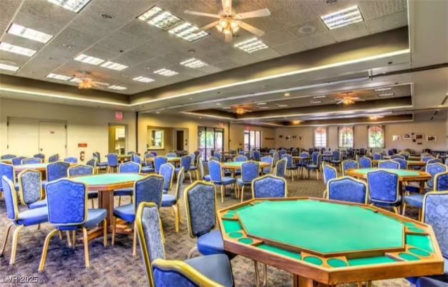 Game Room, Interior, Recessed Lighting