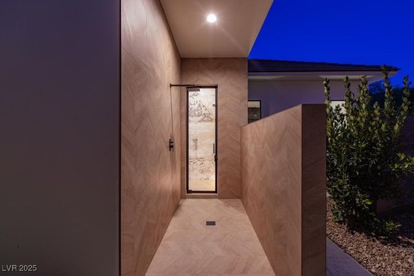 Exterior, Recessed Lighting