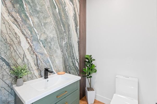 Bathroom, Interior