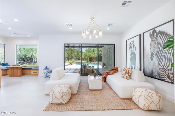Interior, Living room, Pendant Lights, Recessed Lighting