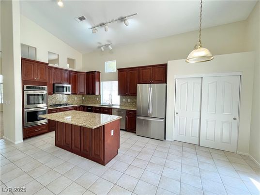 Interior, Kitchen, Pendant Lights, Stainless Steel Appliances