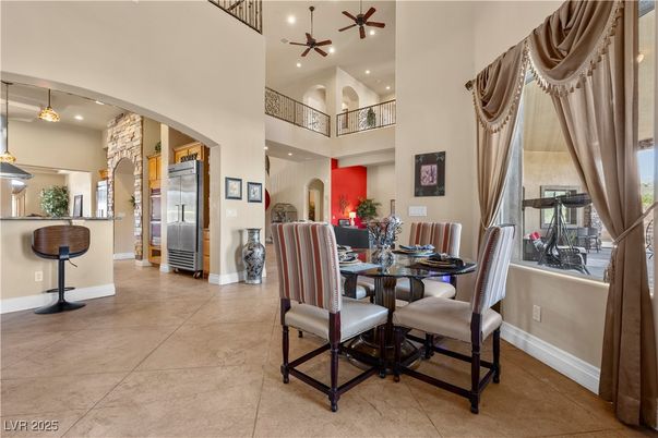 Dining room, Interior, Pendant Lights, Recessed Lighting