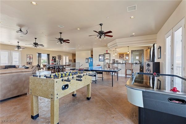 Game Room, Interior, Living room, Pendant Lights, Recessed Lighting